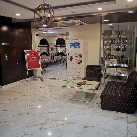 Hotel Pk Residency Noida Exteriör bild
