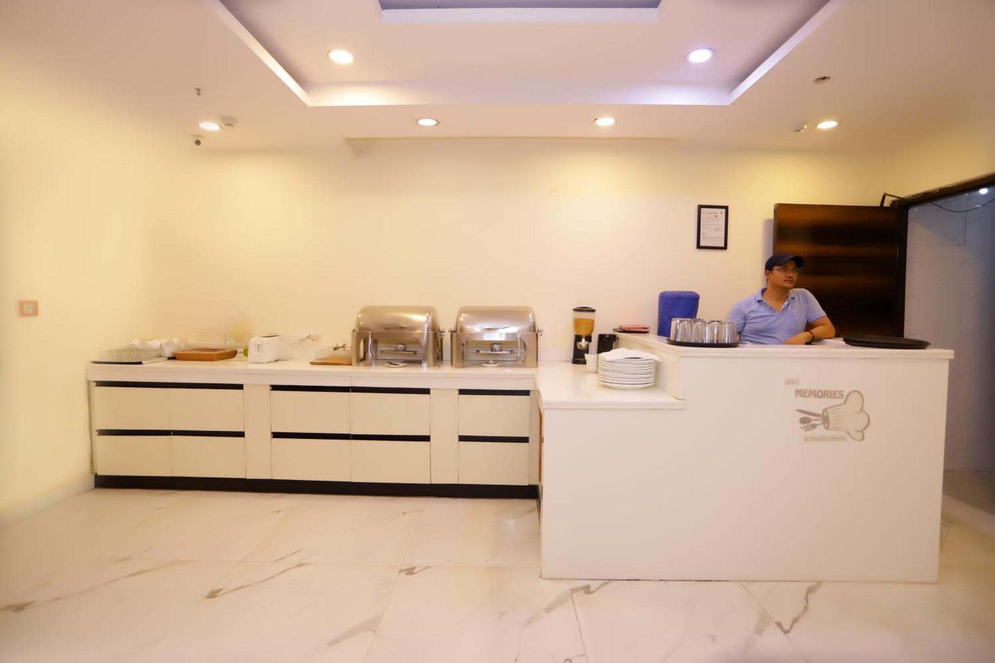 Hotel Pk Residency Noida Exteriör bild