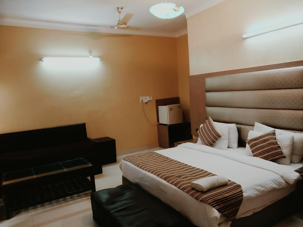 Hotel Pk Residency Noida Exteriör bild