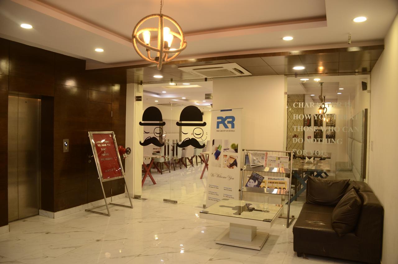Hotel Pk Residency Noida Exteriör bild