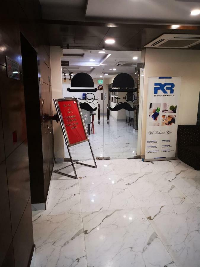 Hotel Pk Residency Noida Exteriör bild