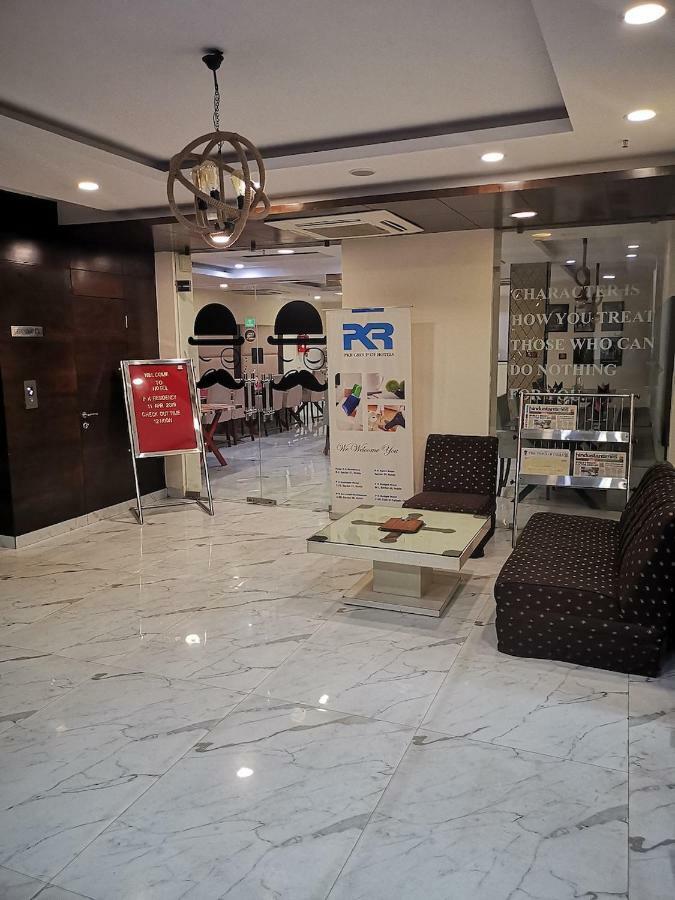 Hotel Pk Residency Noida Exteriör bild